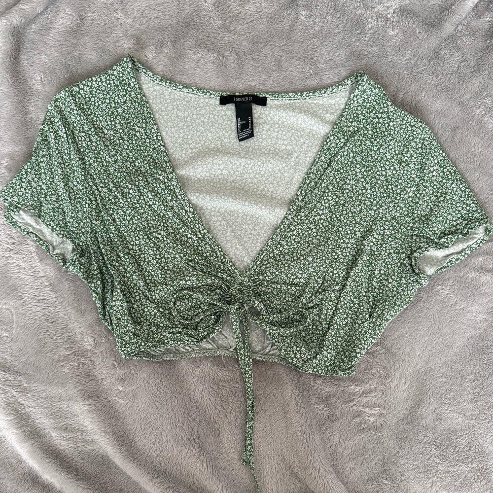 Forever 21 Scrunch Crop Top, Medium